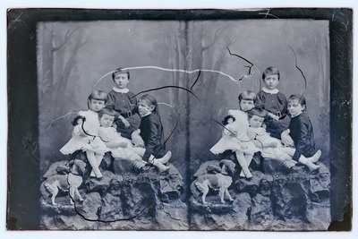 Maluchy w MuFo | Oprowadzanie tematyczne po wystawie głównej „Co robi zdjęcie?”